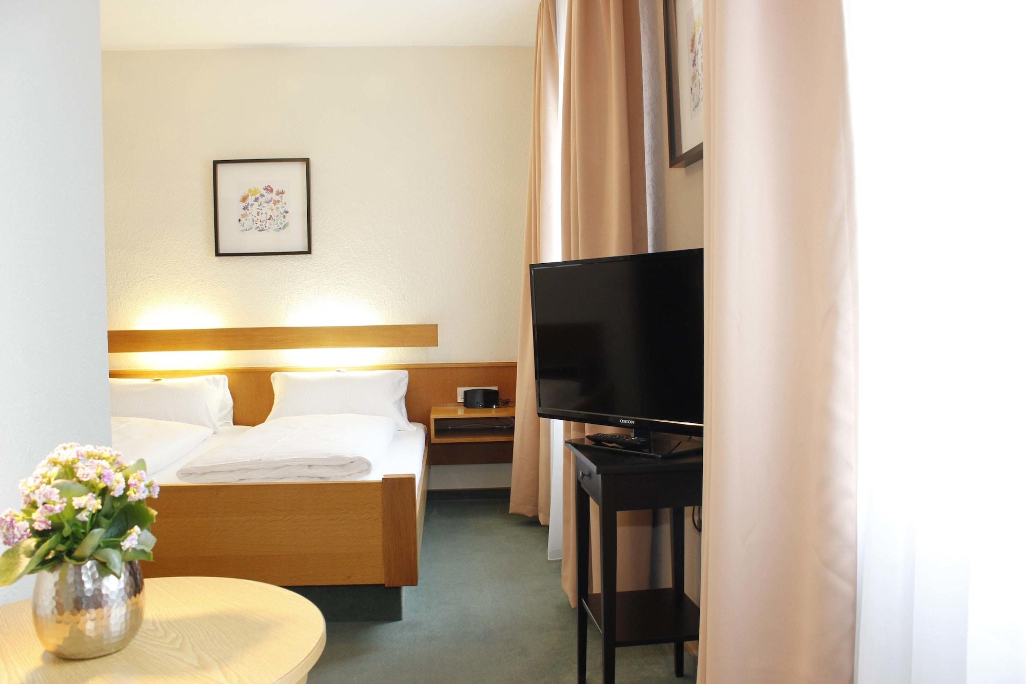 City Hotel Wuerzburg Экстерьер фото