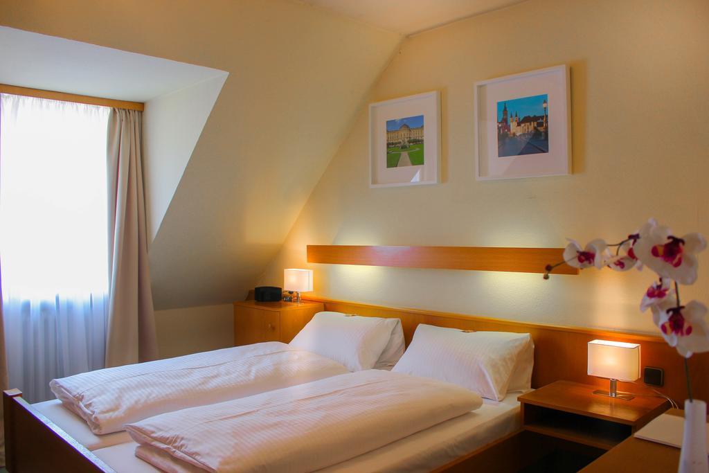 City Hotel Wuerzburg Экстерьер фото