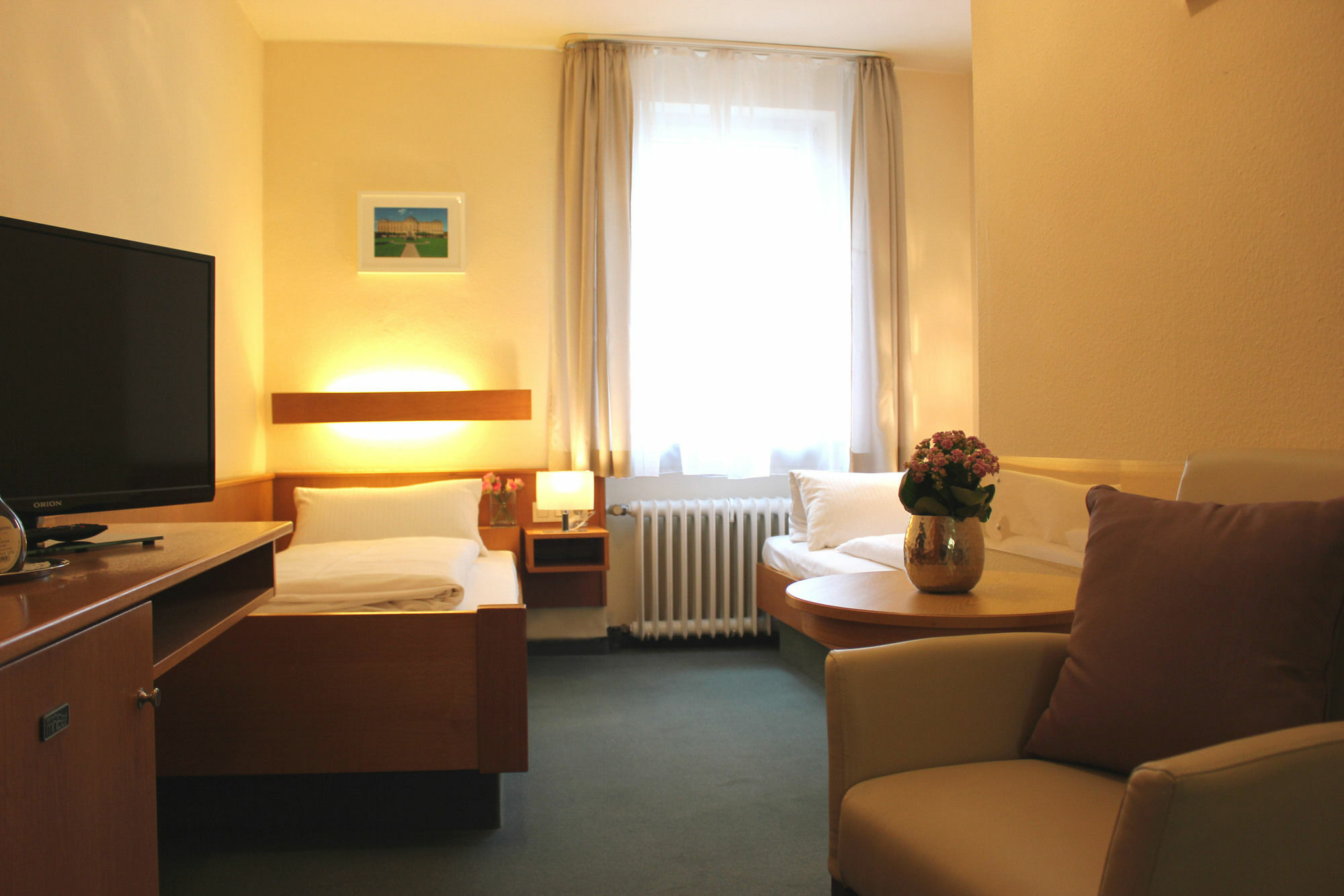 City Hotel Wuerzburg Экстерьер фото